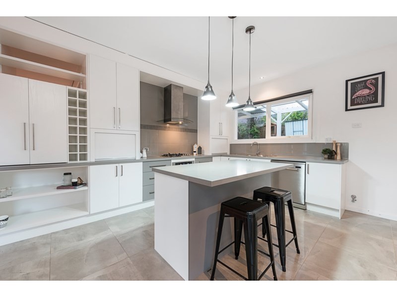 23 LYONS Road, Croydon North VIC 3136