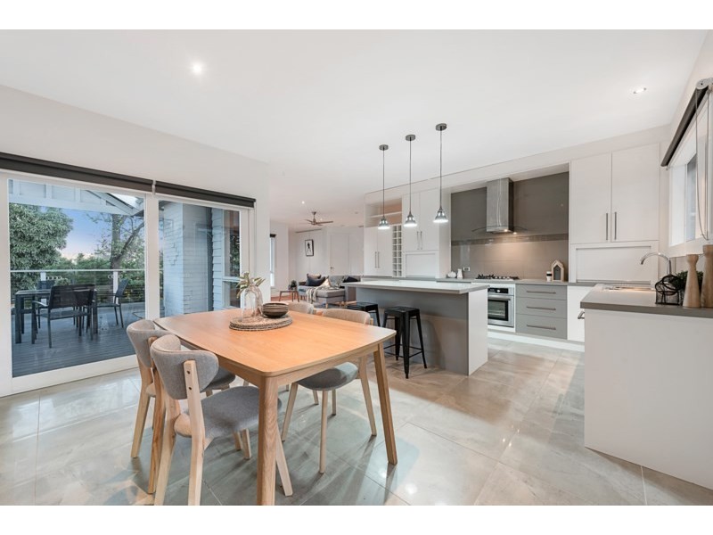 23 LYONS Road, Croydon North VIC 3136