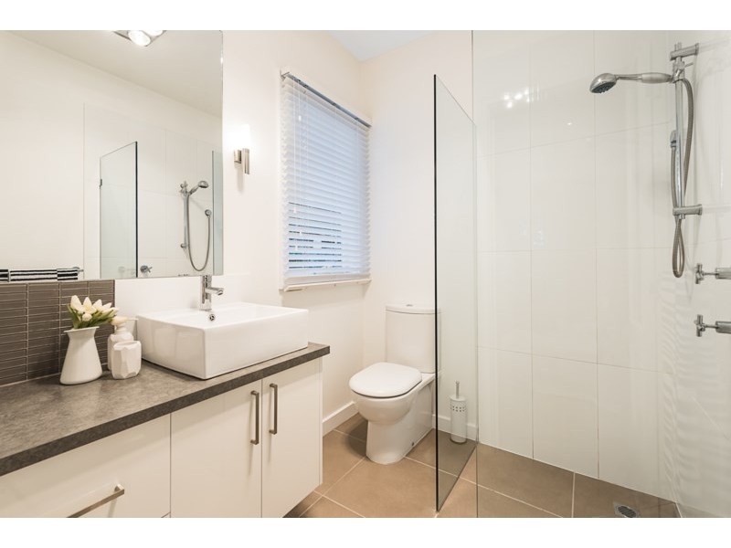 23 LYONS Road, Croydon North VIC 3136