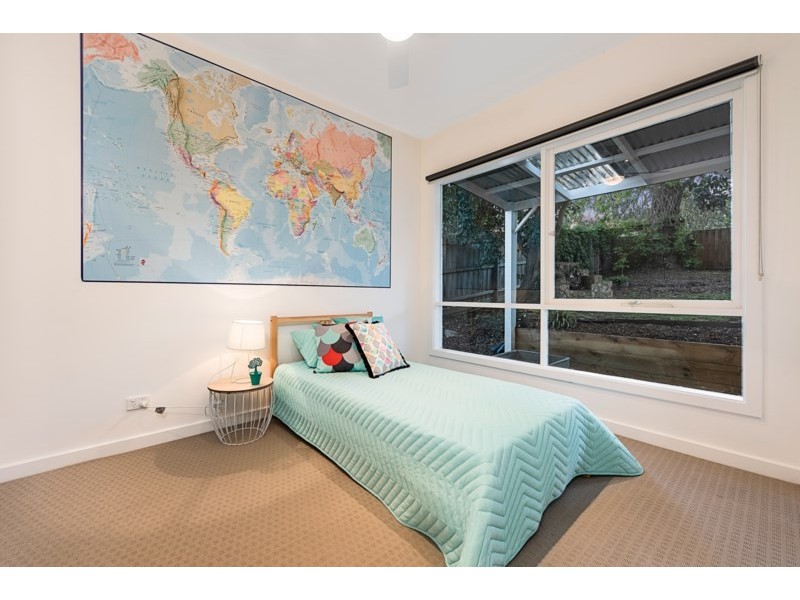 23 LYONS Road, Croydon North VIC 3136