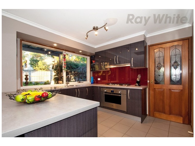 12 WOODLAND Avenue, Croydon VIC 3136