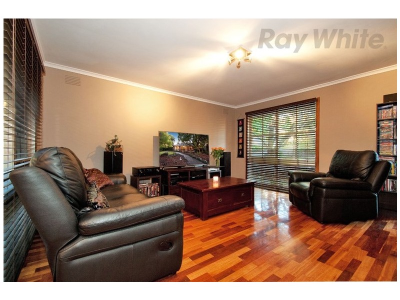 12 WOODLAND Avenue, Croydon VIC 3136