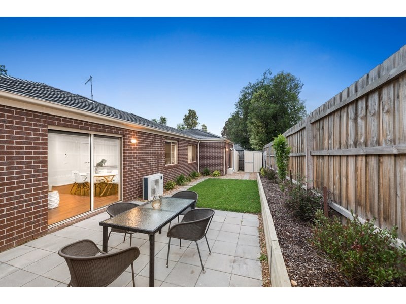8A FIELD Street, Croydon VIC 3136