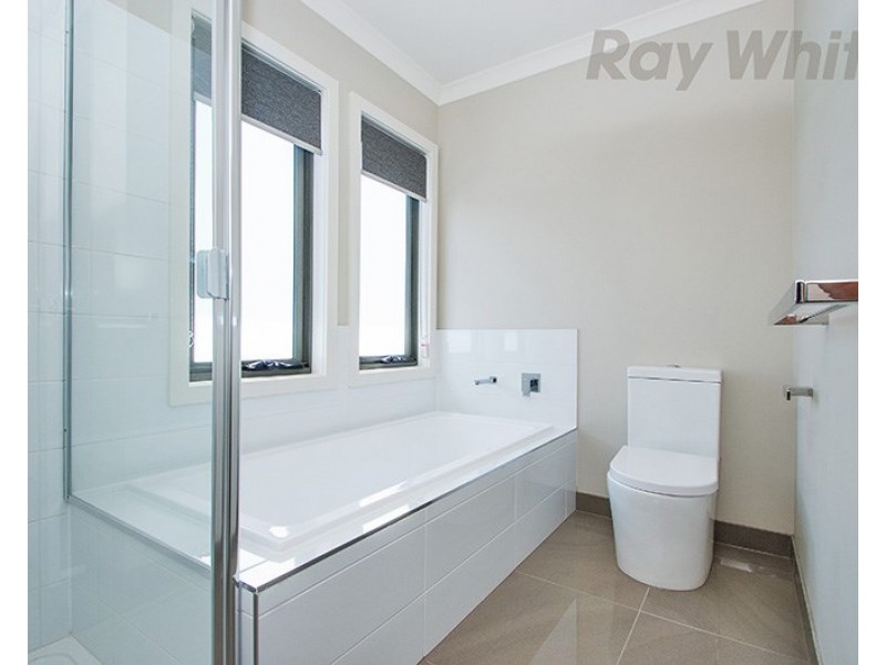 3/29 BINBROOK Drive, Croydon VIC 3136