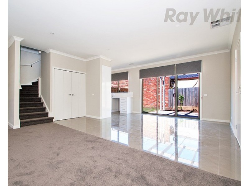 3/29 BINBROOK Drive, Croydon VIC 3136