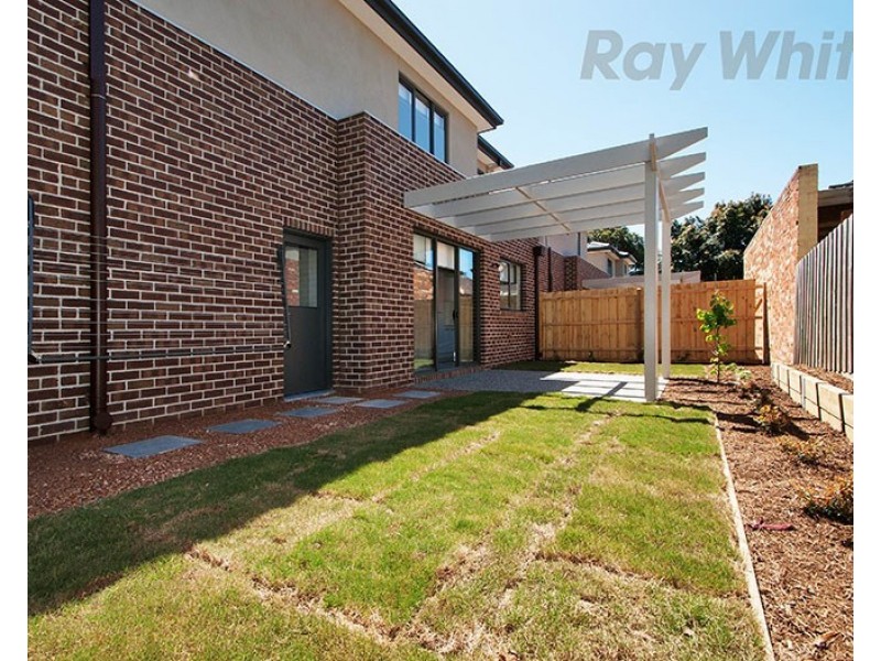 3/29 BINBROOK Drive, Croydon VIC 3136