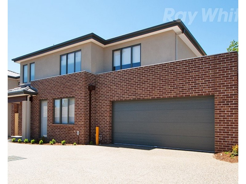 3/29 BINBROOK Drive, Croydon VIC 3136