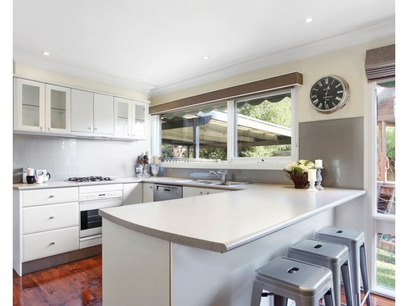 1/4 ALAMEIN Avenue, Kilsyth VIC 3137