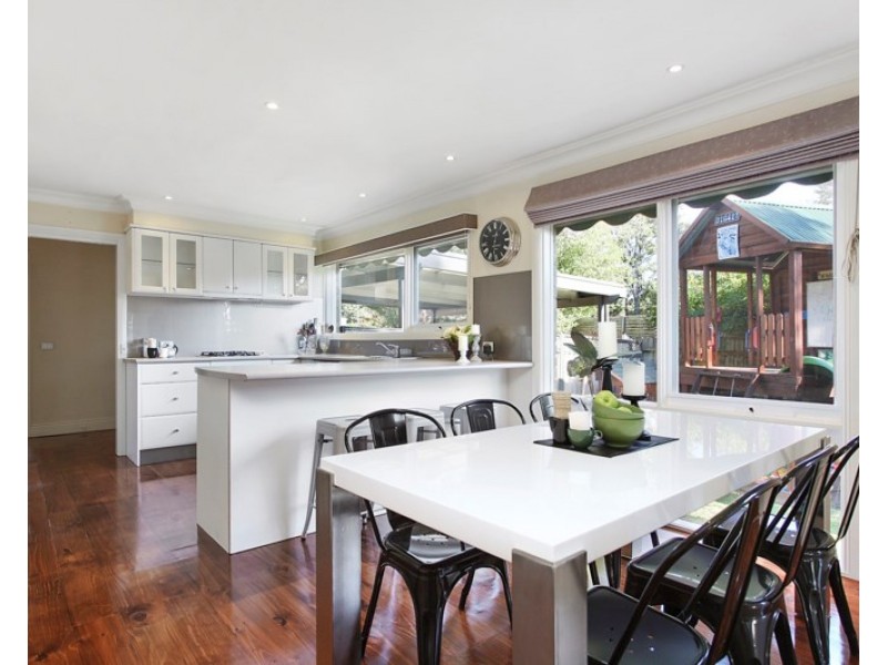 1/4 ALAMEIN Avenue, Kilsyth VIC 3137