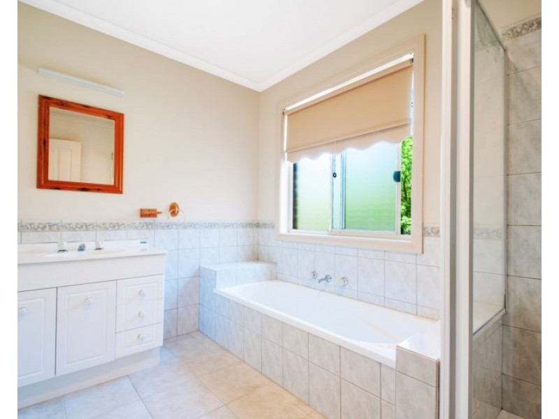 4A FITZGERALD Street, Ringwood East VIC 3135