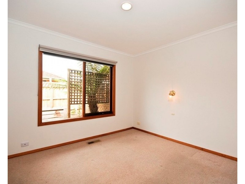 3/20 Karingal Street, Croydon North VIC 3136