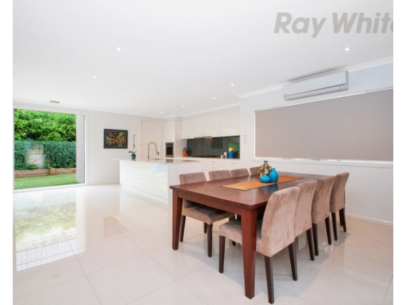 14 MCPHERSON Drive, Croydon VIC 3136