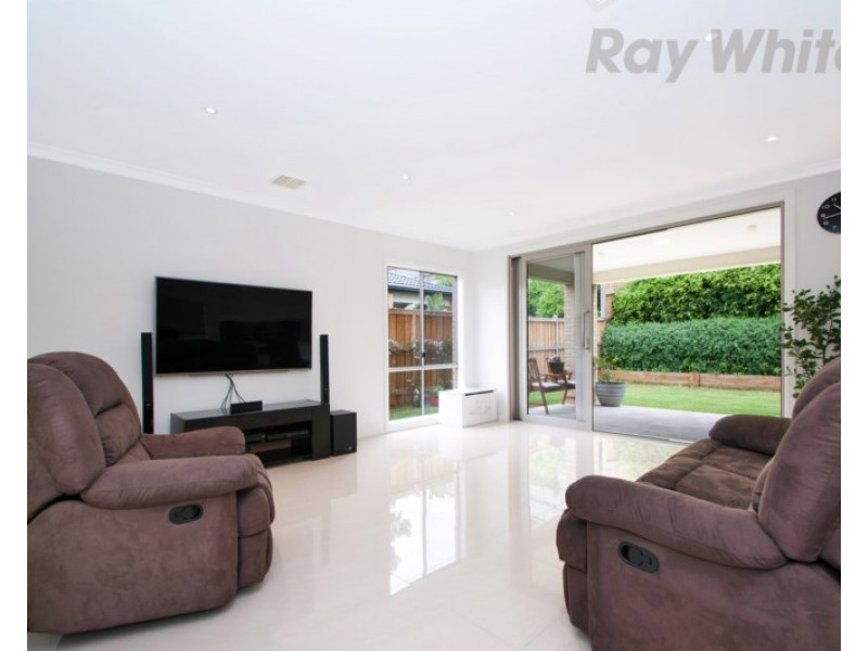 14 MCPHERSON Drive, Croydon VIC 3136