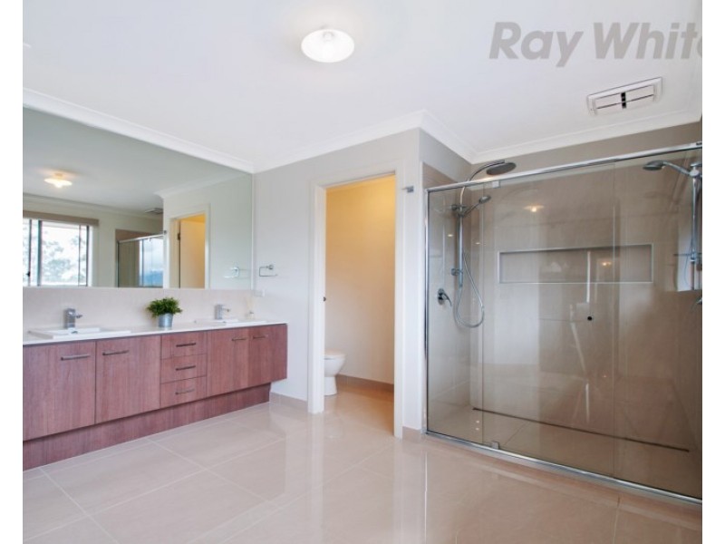 14 MCPHERSON Drive, Croydon VIC 3136