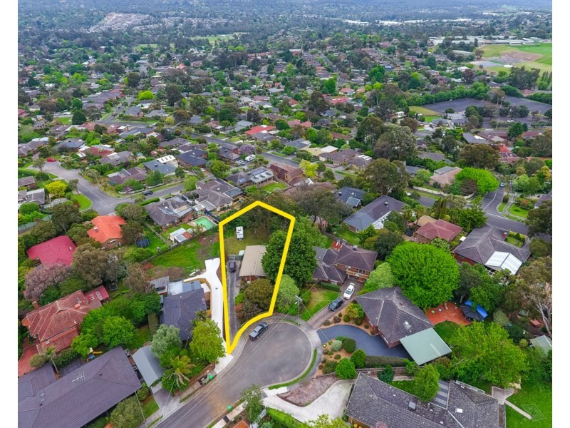 3 AKIMA Terrace, Mooroolbark VIC 3138