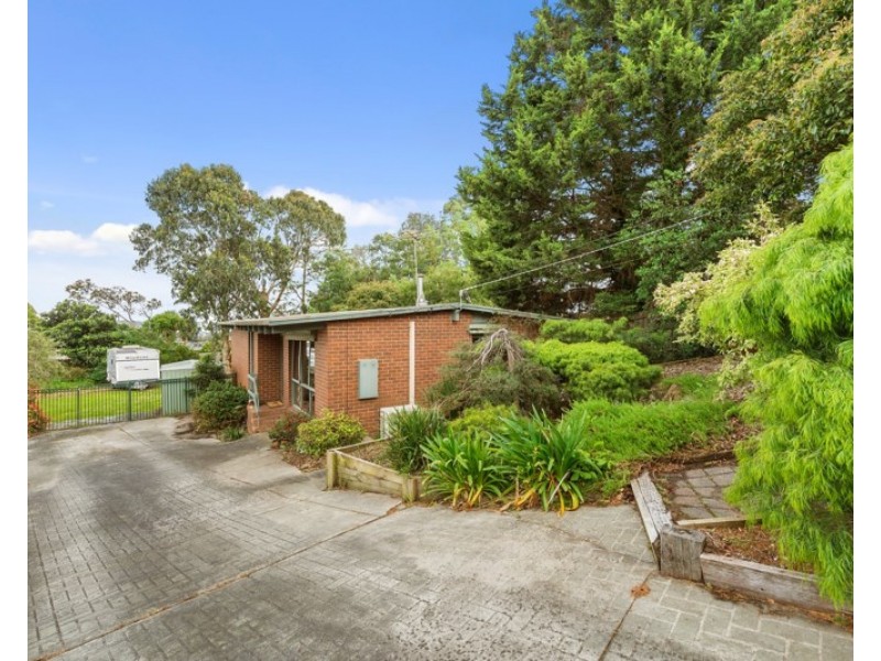 3 AKIMA Terrace, Mooroolbark VIC 3138