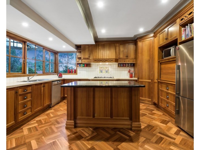 5 DONVIEW Court, Croydon VIC 3136