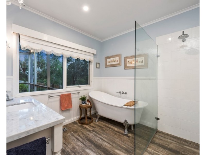 5 DONVIEW Court, Croydon VIC 3136
