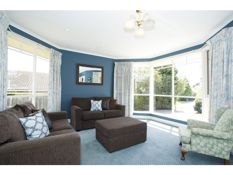 31 NURSERY Road, Croydon VIC 3136