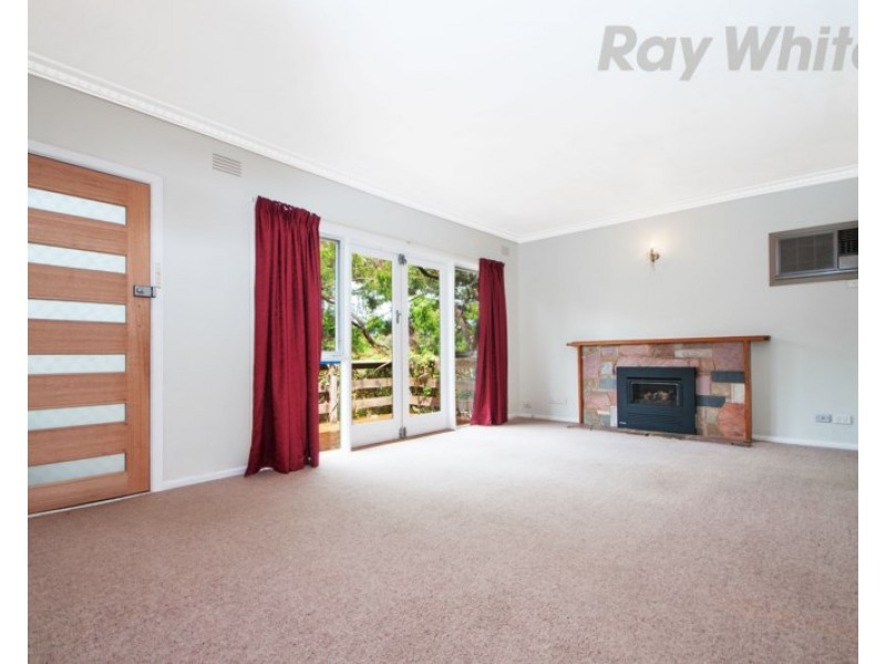 27 PATRICK Avenue, Croydon North VIC 3136