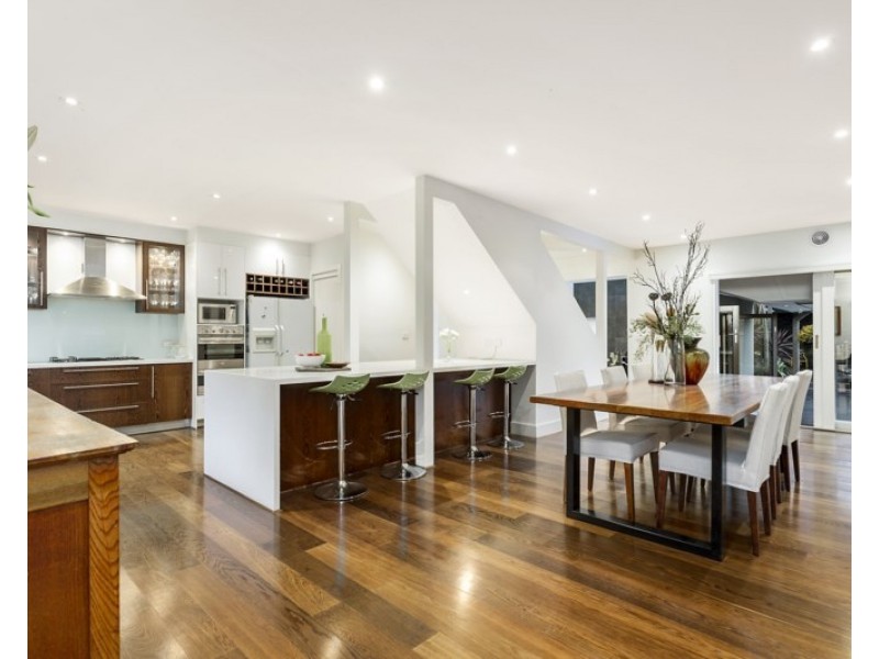 4 KARDINIA Crescent, Warranwood VIC 3134