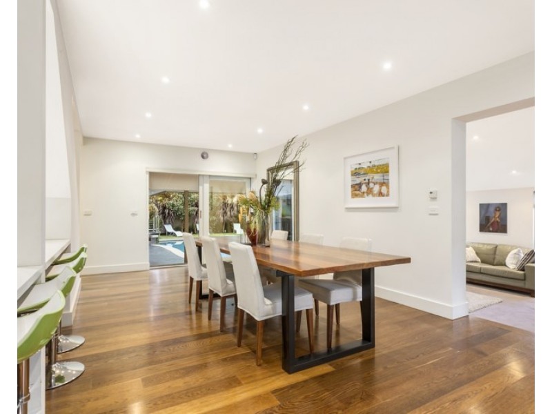 4 KARDINIA Crescent, Warranwood VIC 3134