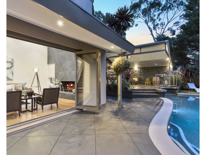 4 KARDINIA Crescent, Warranwood VIC 3134