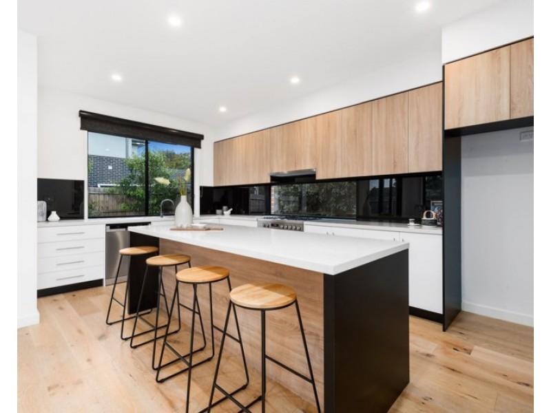 5A LUTON Court, Croydon VIC 3136