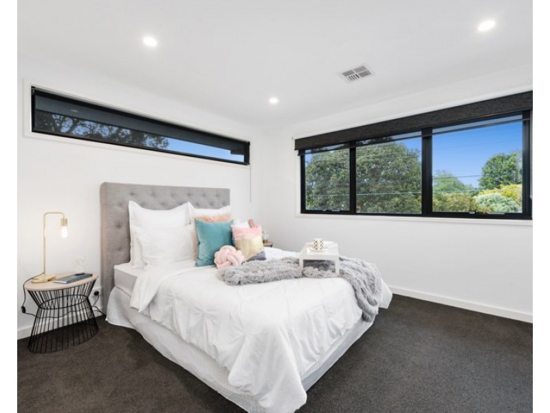 5A LUTON Court, Croydon VIC 3136