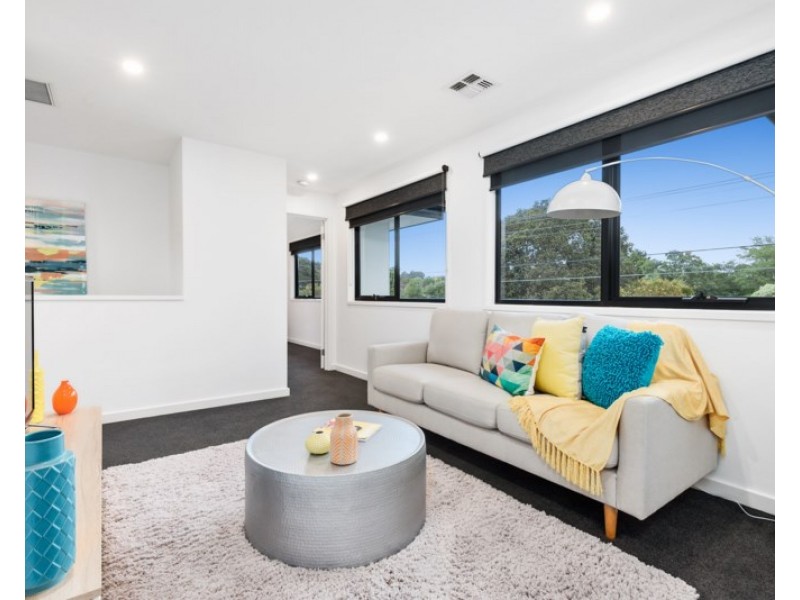 5A LUTON Court, Croydon VIC 3136