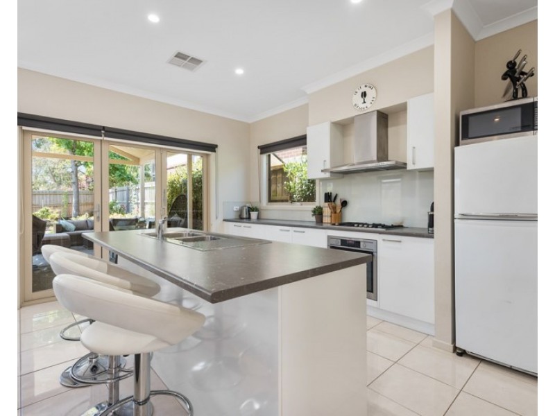 11 REAY Road, Mooroolbark VIC 3138