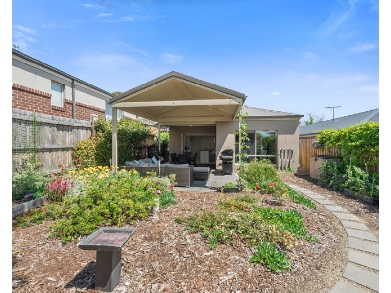 11 REAY Road, Mooroolbark VIC 3138