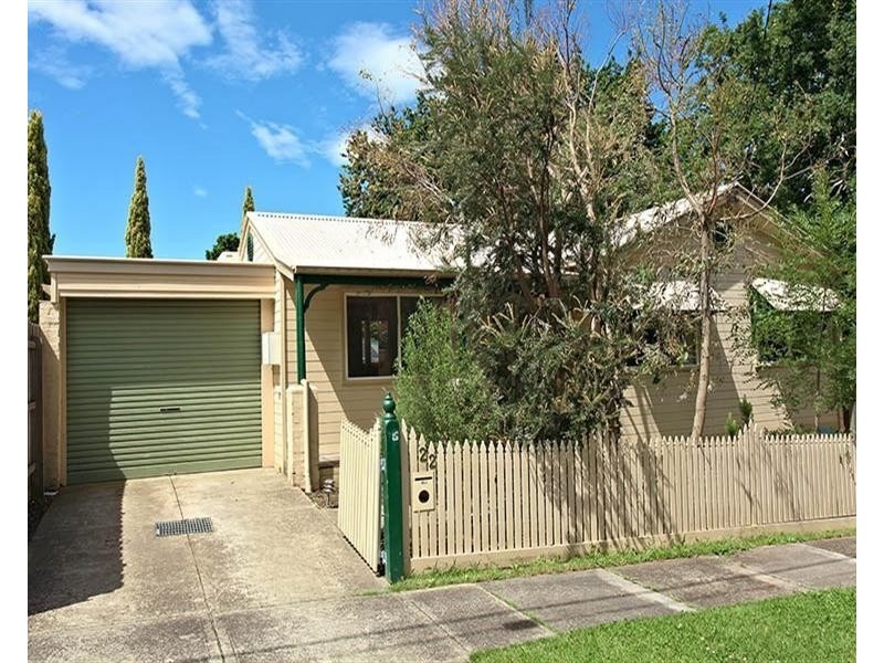22 ANZAC Street, Croydon VIC 3136