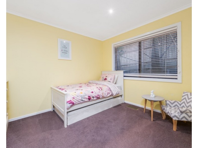 54 WALNUT Drive, Kilsyth VIC 3137