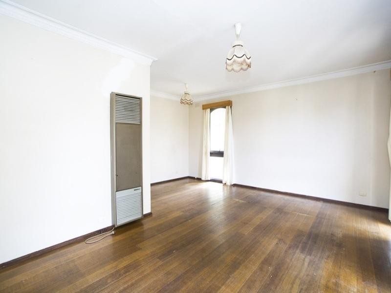 1, 16 ORCHARD Street, Kilsyth VIC 3137