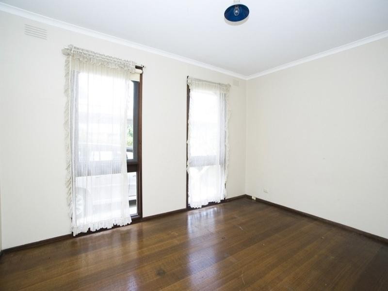 1, 16 ORCHARD Street, Kilsyth VIC 3137