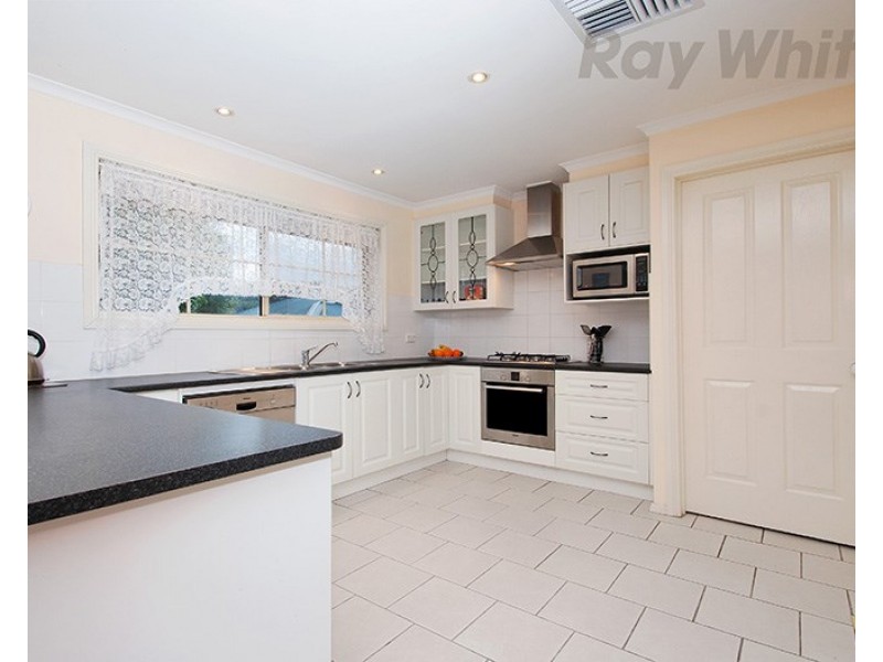 3/6 VICTORY Street, Croydon VIC 3136