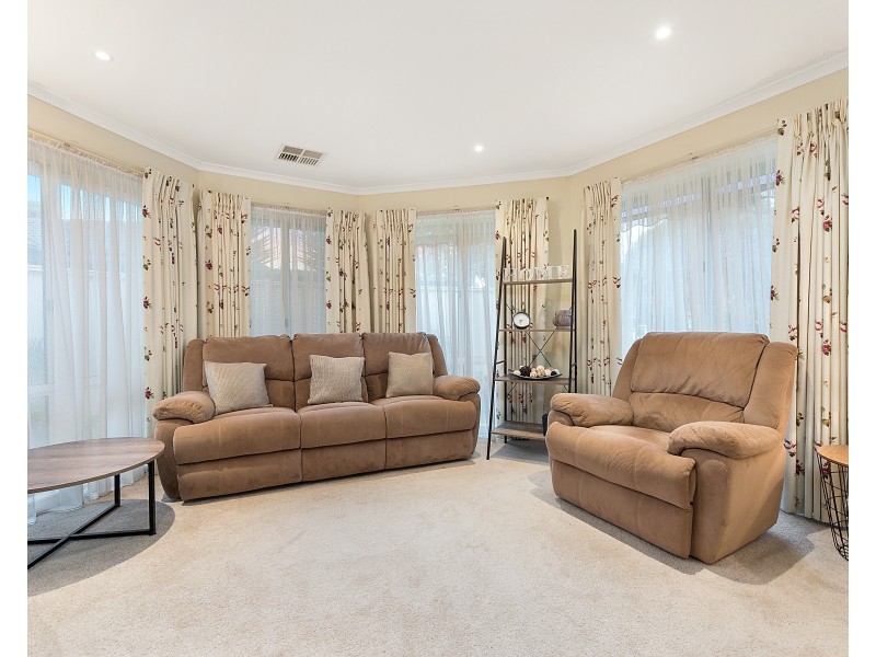 30 JOANNE Avenue, Chirnside Park VIC 3116