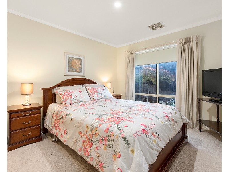 30 JOANNE Avenue, Chirnside Park VIC 3116