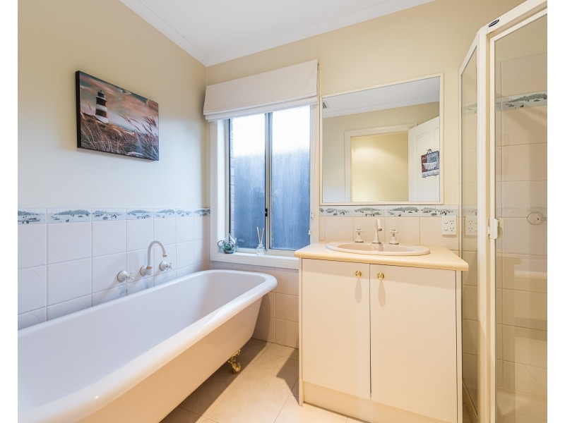 30 JOANNE Avenue, Chirnside Park VIC 3116