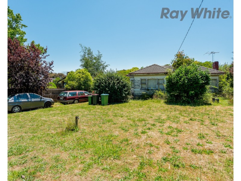 14 NURSERY Road, Croydon VIC 3136