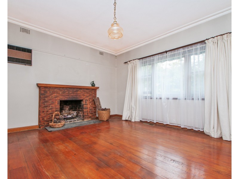 6 HEYWOOD Street, Ringwood VIC 3134