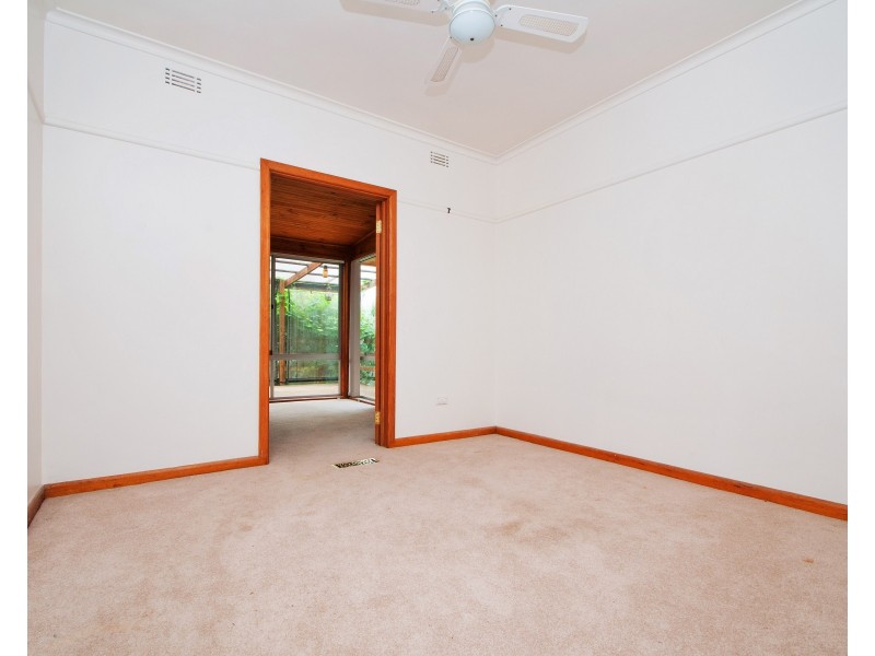 6 HEYWOOD Street, Ringwood VIC 3134