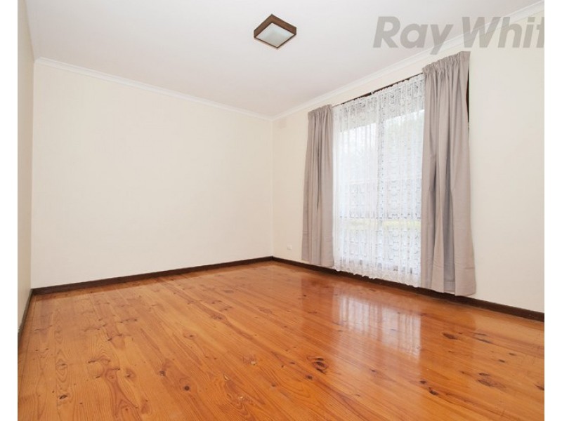 5/4 STARCROSS Avenue, Croydon VIC 3136