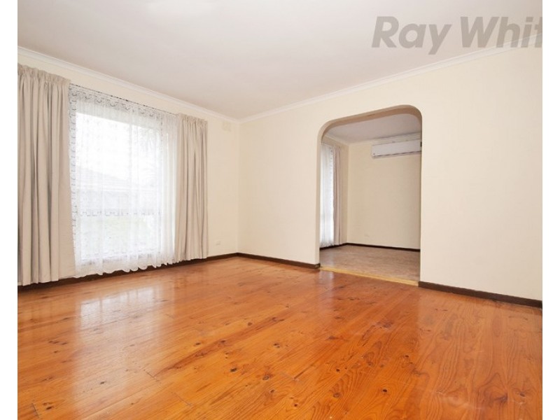 5/4 STARCROSS Avenue, Croydon VIC 3136