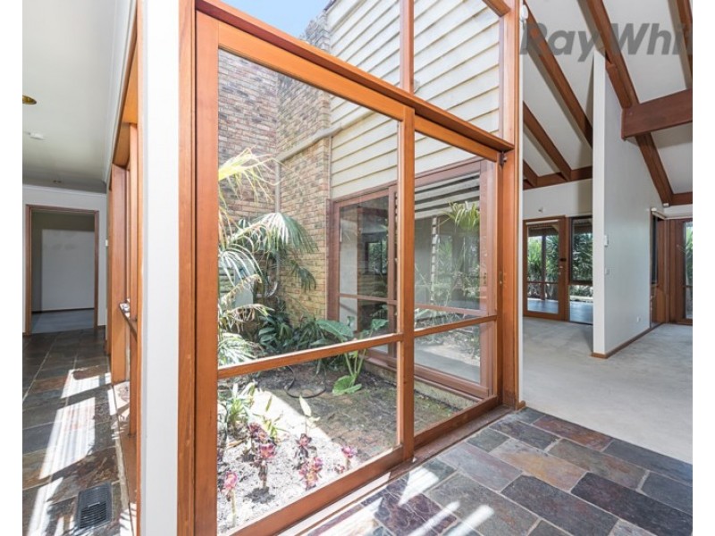 4 MANSION Place, Chirnside Park VIC 3116