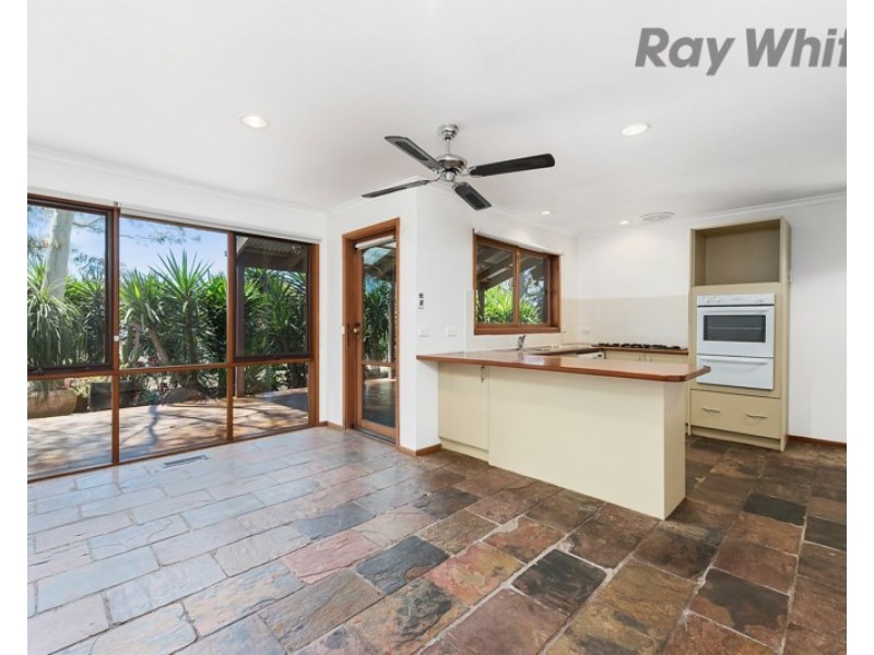 4 MANSION Place, Chirnside Park VIC 3116