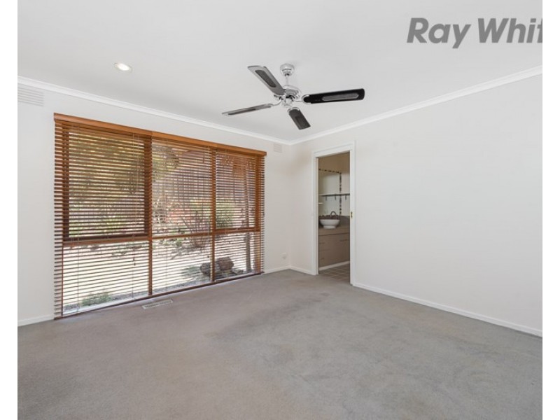 4 MANSION Place, Chirnside Park VIC 3116