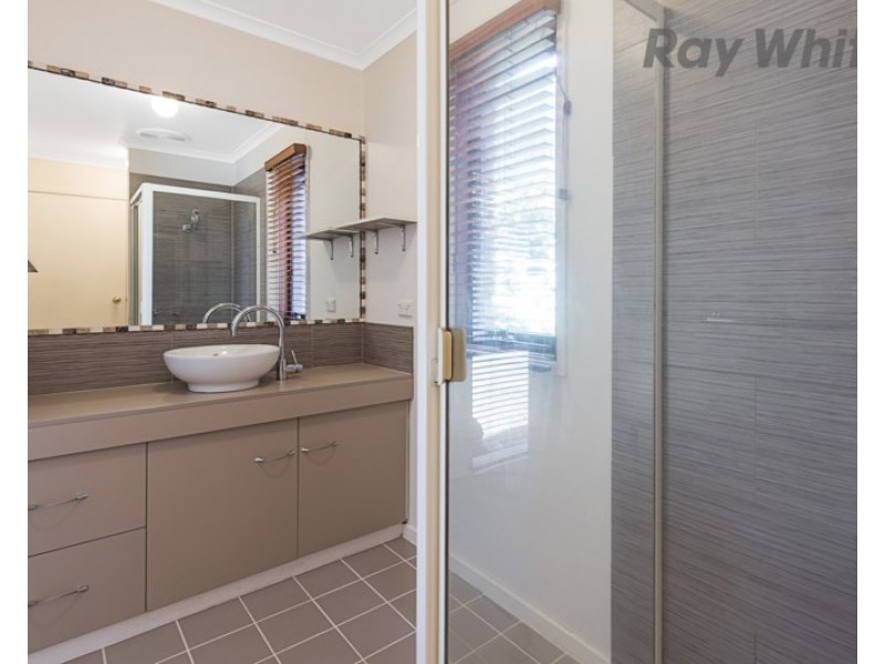 4 MANSION Place, Chirnside Park VIC 3116