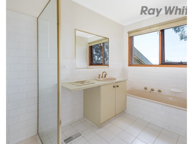 4 MANSION Place, Chirnside Park VIC 3116